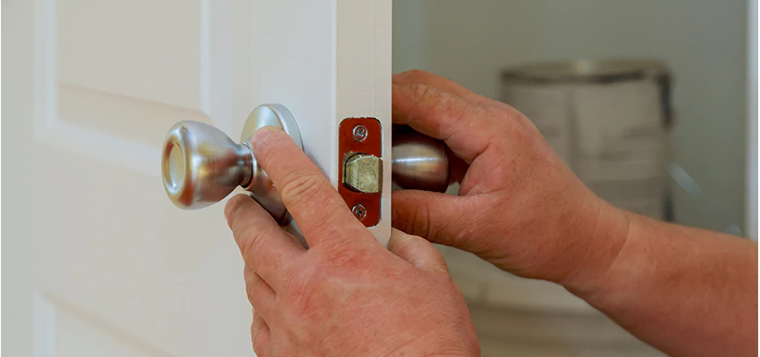 AAA Locksmiths For lock Replacement in Palo Alto, California