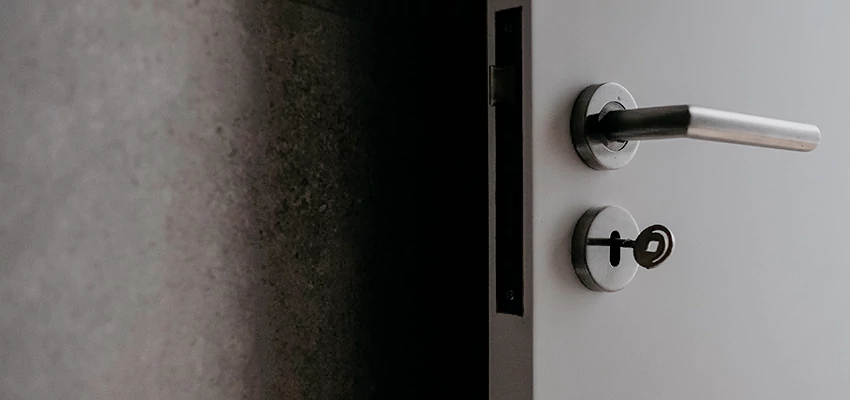 Front Door Handle Repair And Installation in Palo Alto, CA